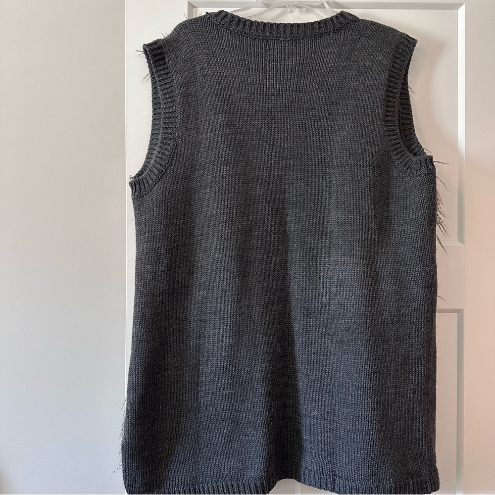 H&M Gray Faux Fur Front Knit Back Vest XL - Picture 3 of 5